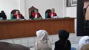 Pengakuan-Istri-Bos-Distro-di-Palembang-yang-Bunuh-Karyawan-Koperasi-Akhirnya-Muncul-di-Persidangan.jpg