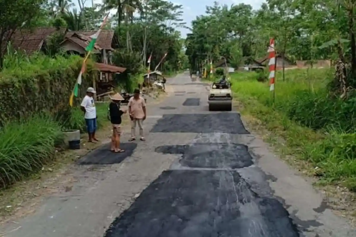 Warga di Lereng Merapi Sleman Patungan Hingga Rp100 Juta untuk Perbaiki Jalur Evakuasi yang Rusak 