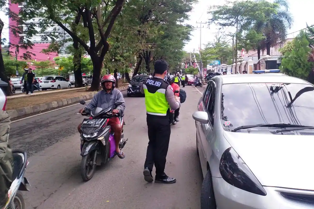 BREAKING NEWS: Operasi Zebra di Jl Hertasning Libatkan Polisi Militer Kodam XIV, Ini Diperiksa