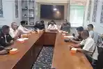 Komisi III DPRD Pelalawan Tolak Humas PT RSS Saat RDP dengan Warga, Dewan: Direktur Harus Hadir