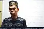 uas-imam-sholat.jpg