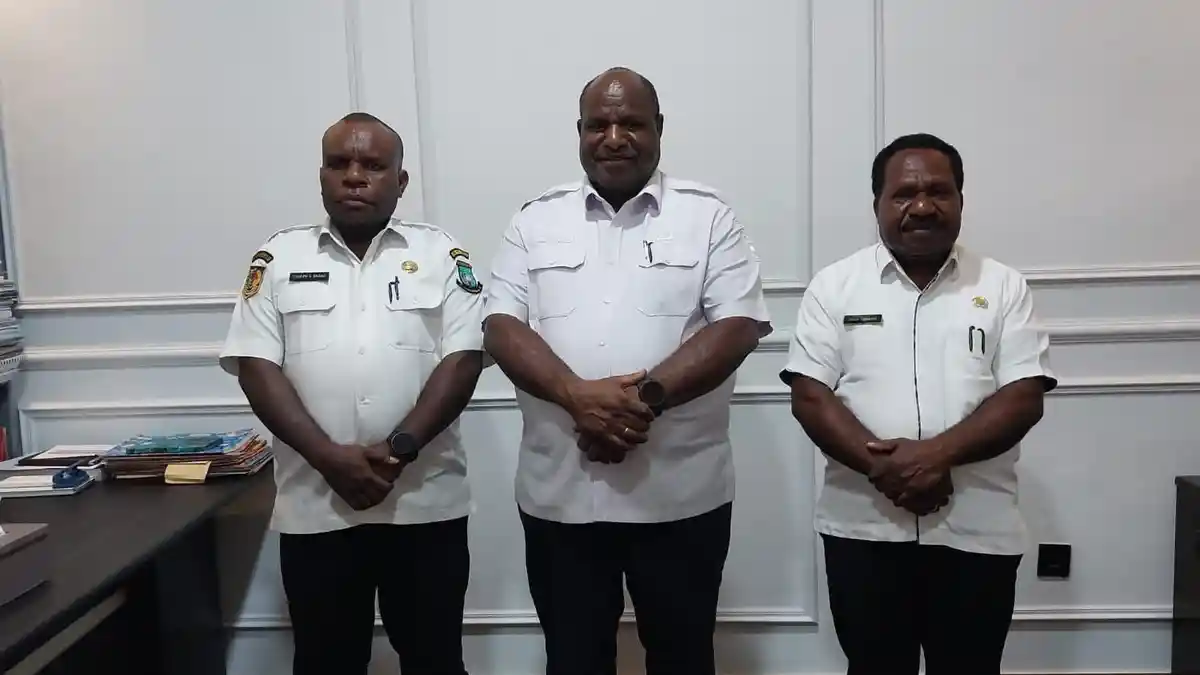 Sertijab Kepala Biro Hukum: Yoseph Seraphino Ukago Resmi Gantikan Alpius Yigibalom
