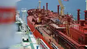 Melalui-Layanan-STS-Kalbut-Pertamina-Patra-Niaga-Jaga-Kesinambungan-Suplai-LPG-di-Seluruh-Indonesia.jpg