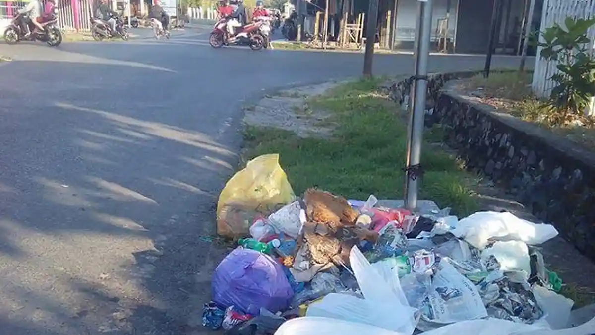Walau TPS Ditutup, Warga Kapuas Tetap Buang Sampah
