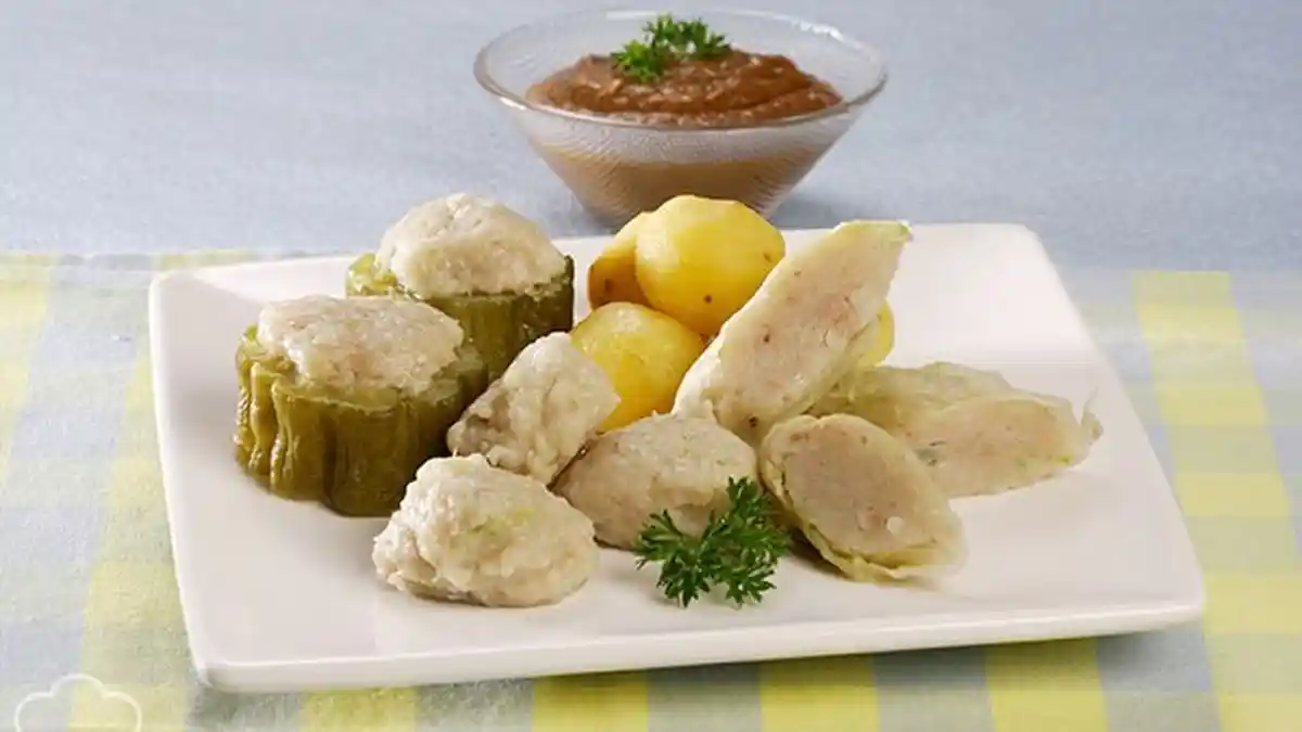 Cara Bikin Siomay Ikan yang Enak dengan Sambal Kacang Nan Gurih