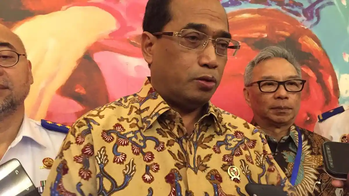 Menteri Budi Karya Tegaskan Dipo Kereta Api Cipinang Selesai Oktober