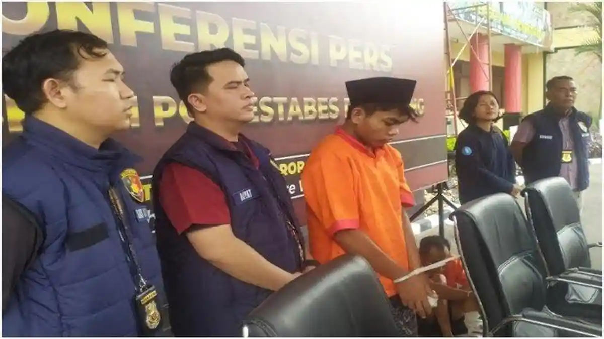 KESAL Digosipkan Sebagai Pengedar Narkoba, Pemuda 20 Tahun Bunuh Tetangga, Siram Air Keras dan Tikam