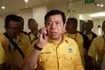 setya-novanto-disela-sela-acara-munaslub_20160517_075352.jpg