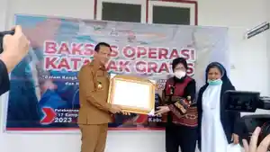 Katarak-operasi.jpg