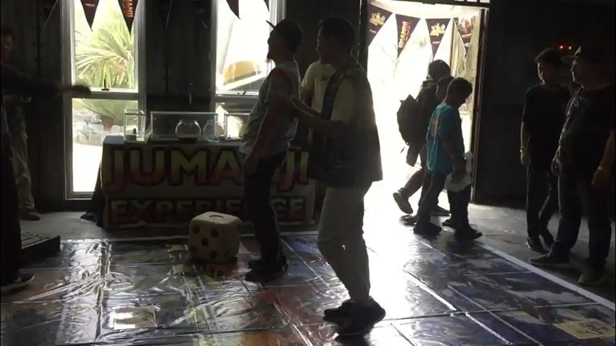 Rasakan Sensasi Bermain Jumanji di Jungle Land Bogor