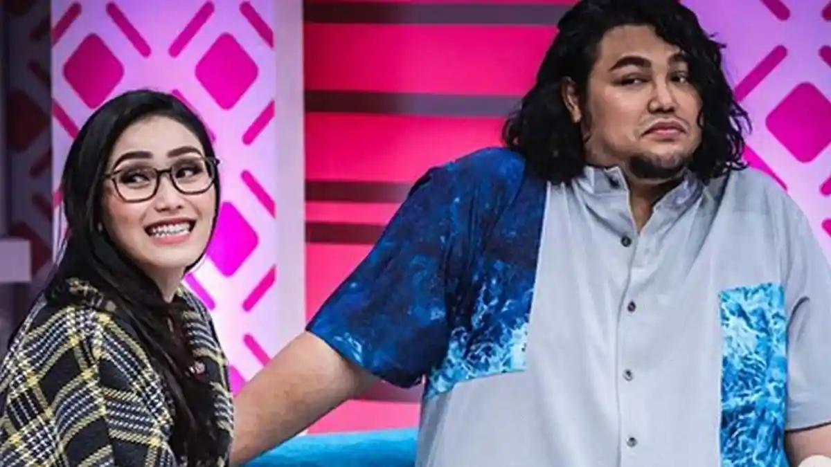 Ivan Gunawan Diisukan Hengkang, Ayu Ting Ting Nangis Berlutut: Kalau Gak Ada Dia Saya Gak Bisa Hidup