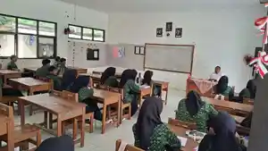 20-Soal-dan-Kunci-Jawawban-TKA-Geografi-Kelas-12-Pendekatan-Geografi-Yang-Menekankan-Pada-Hubungan.jpg