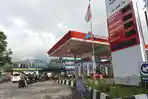 Aktivitas Pengisian BBM di SPBU Kakaskasen Tomohon Berjalan Lancar, Stok Masih Tersedia