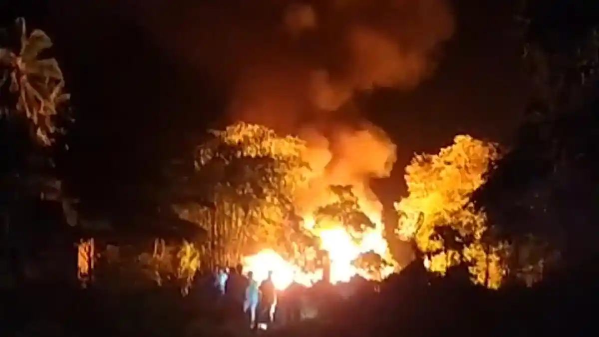 Tempat Pembuatan Kopra Terbakar Di Desa Lelema Minahasa Selatan Sulawesi Utara