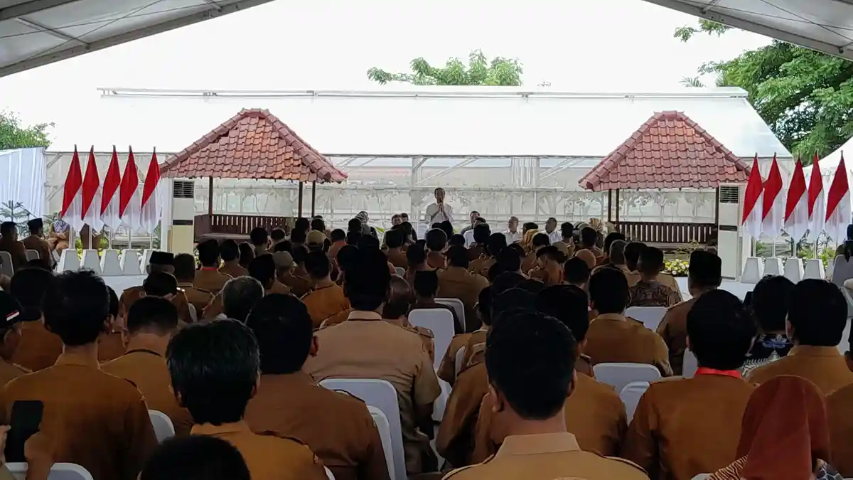 Pesan Jokowi kepada Kades se-Banten: Hati-hati Kelola Dana Desa, Jangan ...