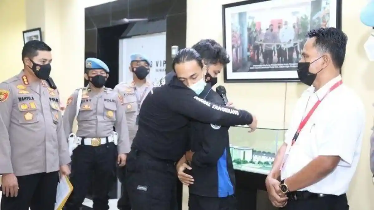 Polisi yang Banting Mahasiswa Pendemo di Tangerang Jalani Sidang Disiplin