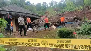 Longsor-Wonosalam-Jombang.jpg