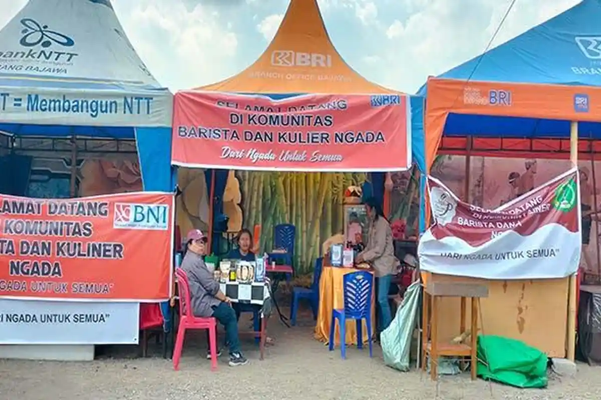 Penjual Akui Pengunjung Stand UMKM di Soeratin Cup Ngada Didominasi Warga Lokal