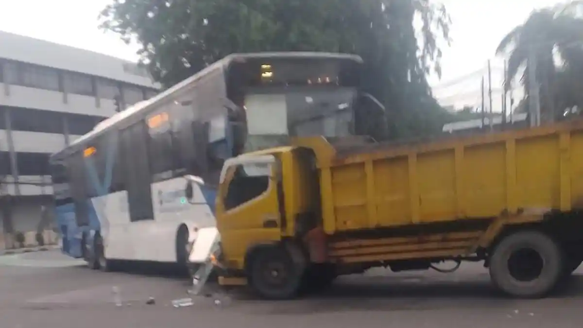 3 Kecelakaan Bus TransJakarta Terjadi pada September 2025, Ini Tanggapan Pramono Anung