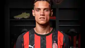 Samuele-Ricci-gugup-saat-menyelesaikan-transfernya-dari-Torino-ke-AC-Milan.jpg