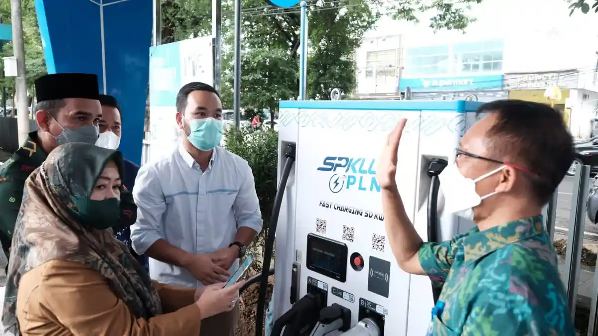 Berapa Nilai Investasi Stasiun Pengisian Kendaraan Listrik? Simak Penjelasan PLN 