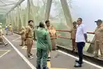 Jembatan Kembar Cangar Dipasang Pagar 2,5 Meter, Cegah Insiden Tragis