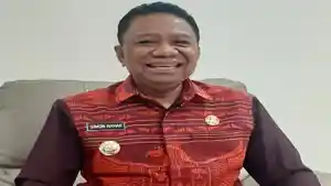 bupati-simon-yang-terus-merawat-tradisi-lokal.jpg