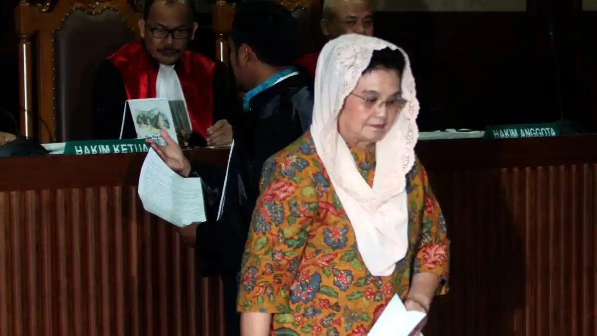 Dituntut Pidana Penjara 6 Tahun, Siti Fadilah Bacakan Pleidoi Hari Ini