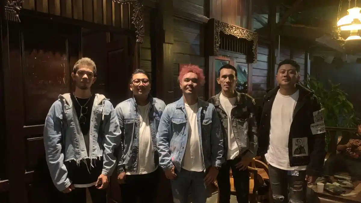 DNineteen Band Rilis Music Video Terbaru Berjudul Aku Ini Siapa