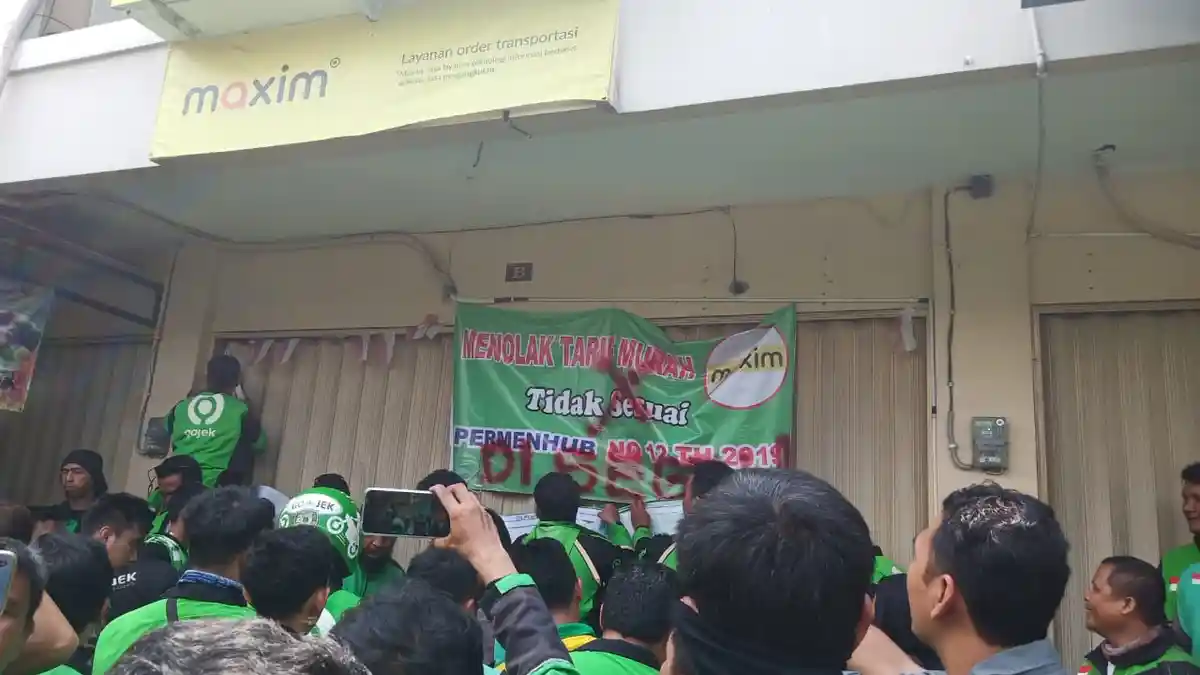Driver Gojek & Grab Ultimatum Maxim untuk Samakan Tarif Tiga Hari ke Depan, Ini Ancaman Terberatnya