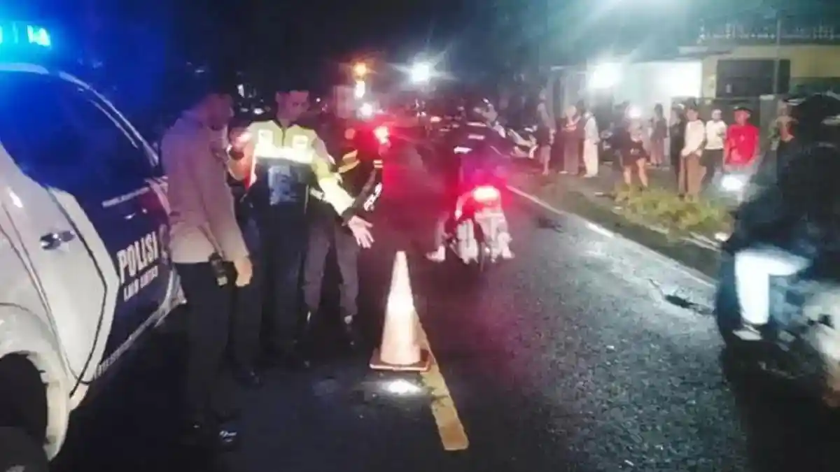 CBR Senggolan dengan Beat saat Nyalip, Pengendara Terpental hingga Tewas Tertabrak Mobilio