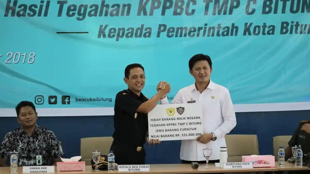 Bea Cukai Bitung Hibahkan Barang Hasil Tegahan Senilai Lebih Dari Setengah Miliar