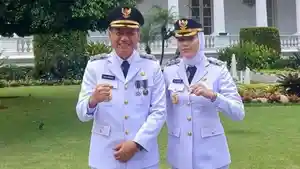 Bupati-Kudus-Samani-Intakoris-dan-Wakil-Bupati-Bellinda-Putri-Sabrina-Birton-3243234.jpg