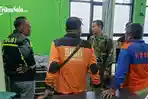 DIRAWAT-Relawan-Jaten-bersama-anggota-TNI-POLRI-mengevakuasi-M.jpg