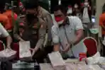 Kepolisian Republik Indonesia Amankan 494.904 Lembar Uang Palsu
