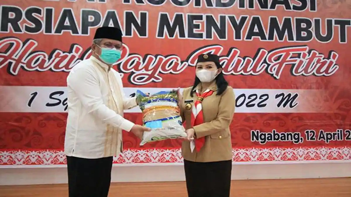 Safari Ramadhan Pemprov Kalbar, Bupati Karolin Laporkan Perkembangan Bahan Pokok