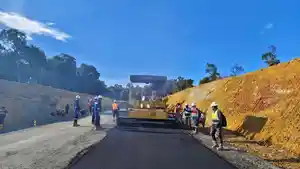 Pengerjaan-Jalan-Trans-Papua.jpg