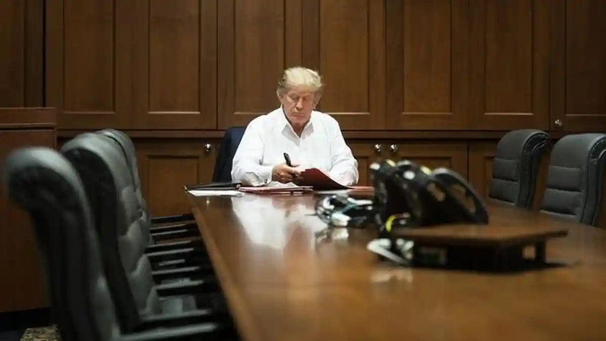 Dokter Kepresidenan Sebut Donald Trump Sudah Bebas Gejala Covid-19 Dalam 24 Jam