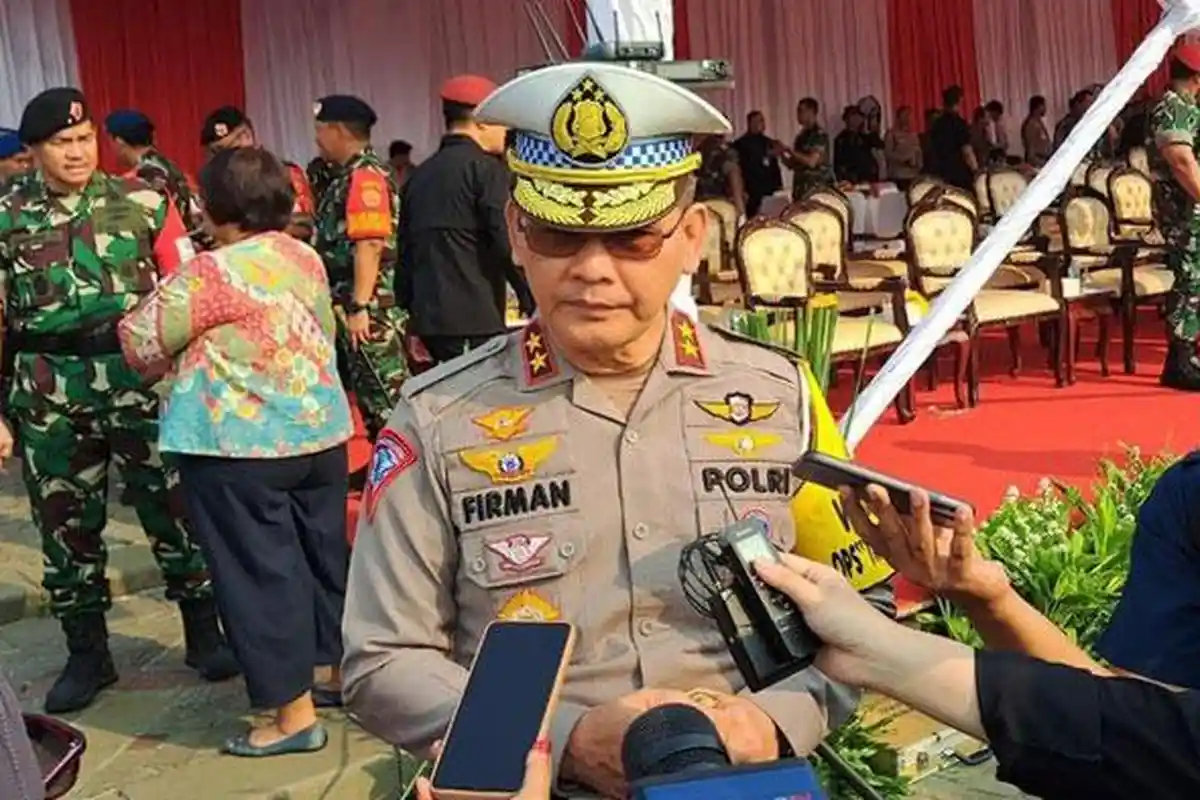 Biodata Kakorlantas Irjen Firman Santyabudi yang Pensiun, Anak Mantan Panglima ABRI Try Sutrisno