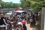 suasana-kemacetan-di-akses-masuk-tpu-semper-cilincing.jpg