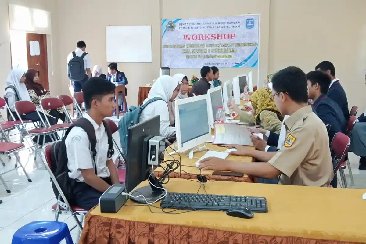 Curhat Warga soal PPDB SMP : Meski Dekat, Siswa Colomadu Dilarang Ikut Zonasi di SMP Negeri Solo