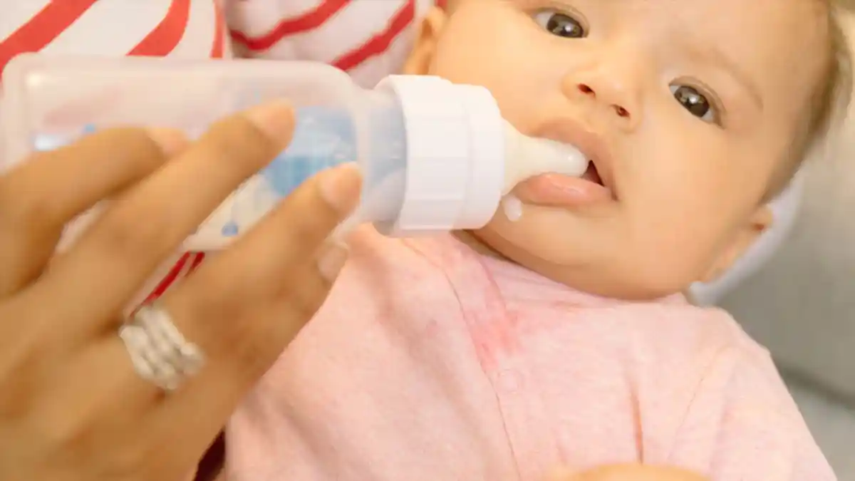 6 Kesalahan Saat Menyiapkan Susu Bubuk Formula Bagi Anak, Awas Malah Mengundang Bakteri!