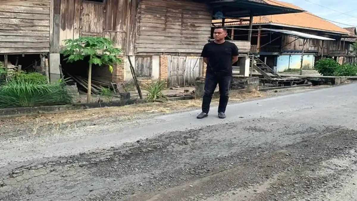 JALUR Komering Rusak dan Berbahaya, Anggota DPRD OKU Timur Ini Singgung Janji Kampanye Bupati