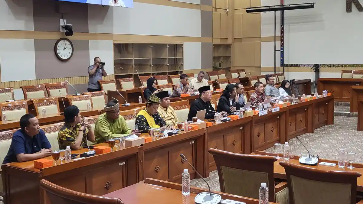 Masyarakat Adat Melayu Rapat dengan Komisi III DPR Bahas Persoalan Lahan di Batam