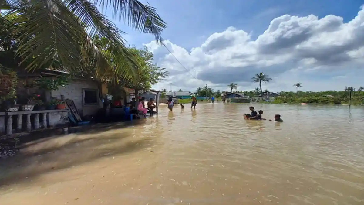 DAMPAK Gerhana Bulan Total, BMKG Batam Ingatkan Ancaman Banjir Rob dan Gelombang Tinggi
