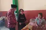 Pj-Bupati-Tebo-Aspan-Kamis-252022-meninjau-pasien-DBD-di-Rumah-Sakit-Umum-Daerah-STS-Tebo.jpg