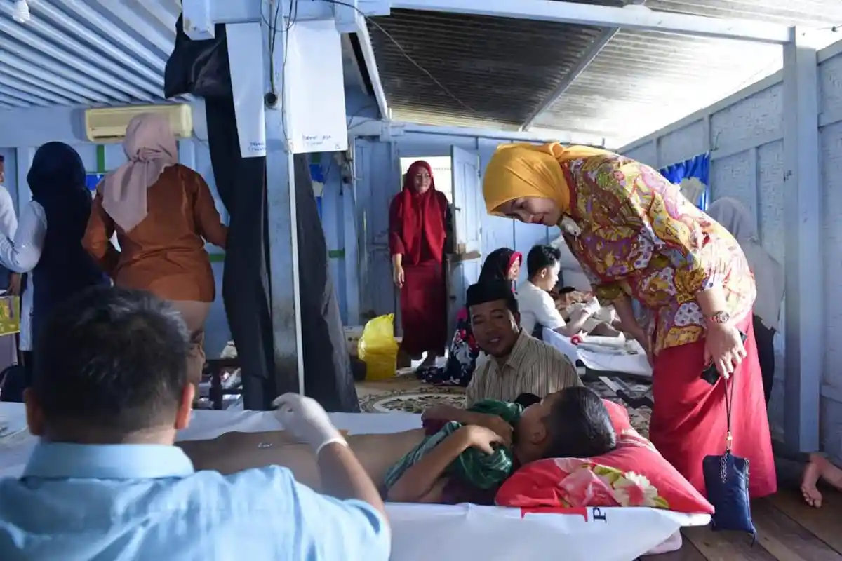 Ratusan Warga Takalar Ikut Pemeriksaan Gratis dan Sunatan Massal Inisiasi Aliyah Mustika