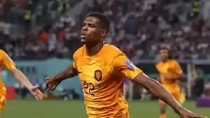 Denzel-Dumfries.jpg