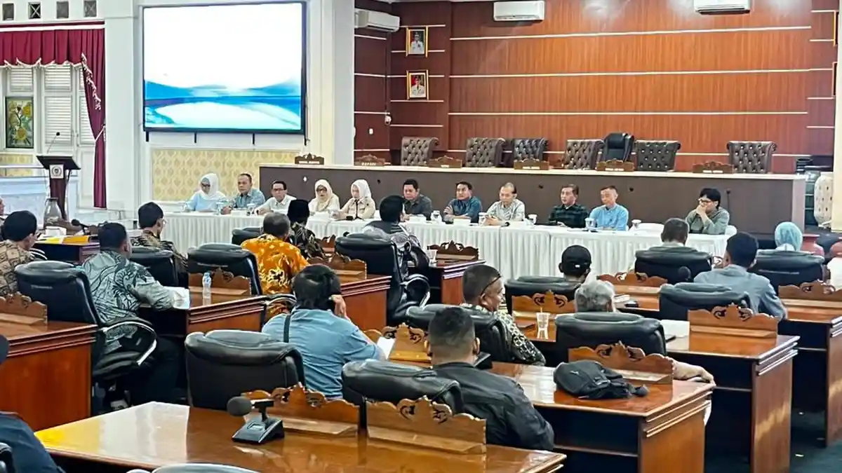 Empat Tahun Terisolasi Akses Mobil, Warga Bukit Residence Purwakarta Tagih Janji Jembatan Ciherang - Tribunjabar.id