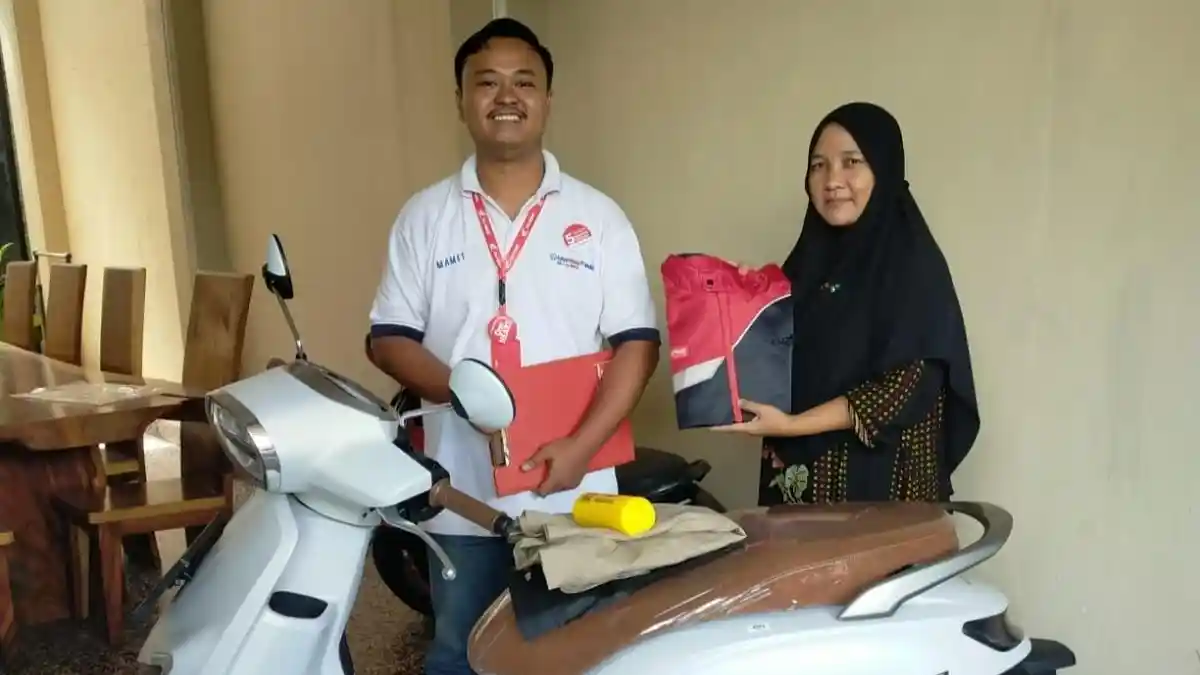 Lagi Musim Hujan, Beli Motor Honda Gratis Jas Hujan Hingga Jaket